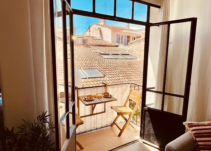 Casa Riviera - En Plein Coeur Du Vieil Antibes