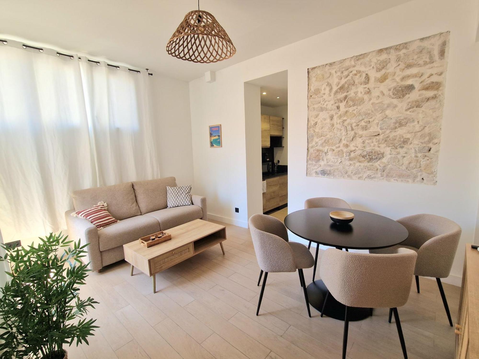 Appartement Casa Riviera - En Plein Coeur Du Vieil